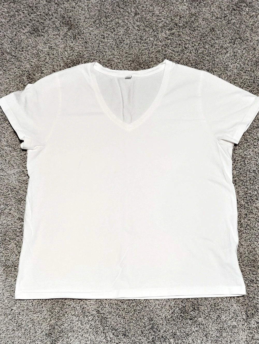 UNIQLO Women's V-Neck Short Sleeve Tee XL Like New